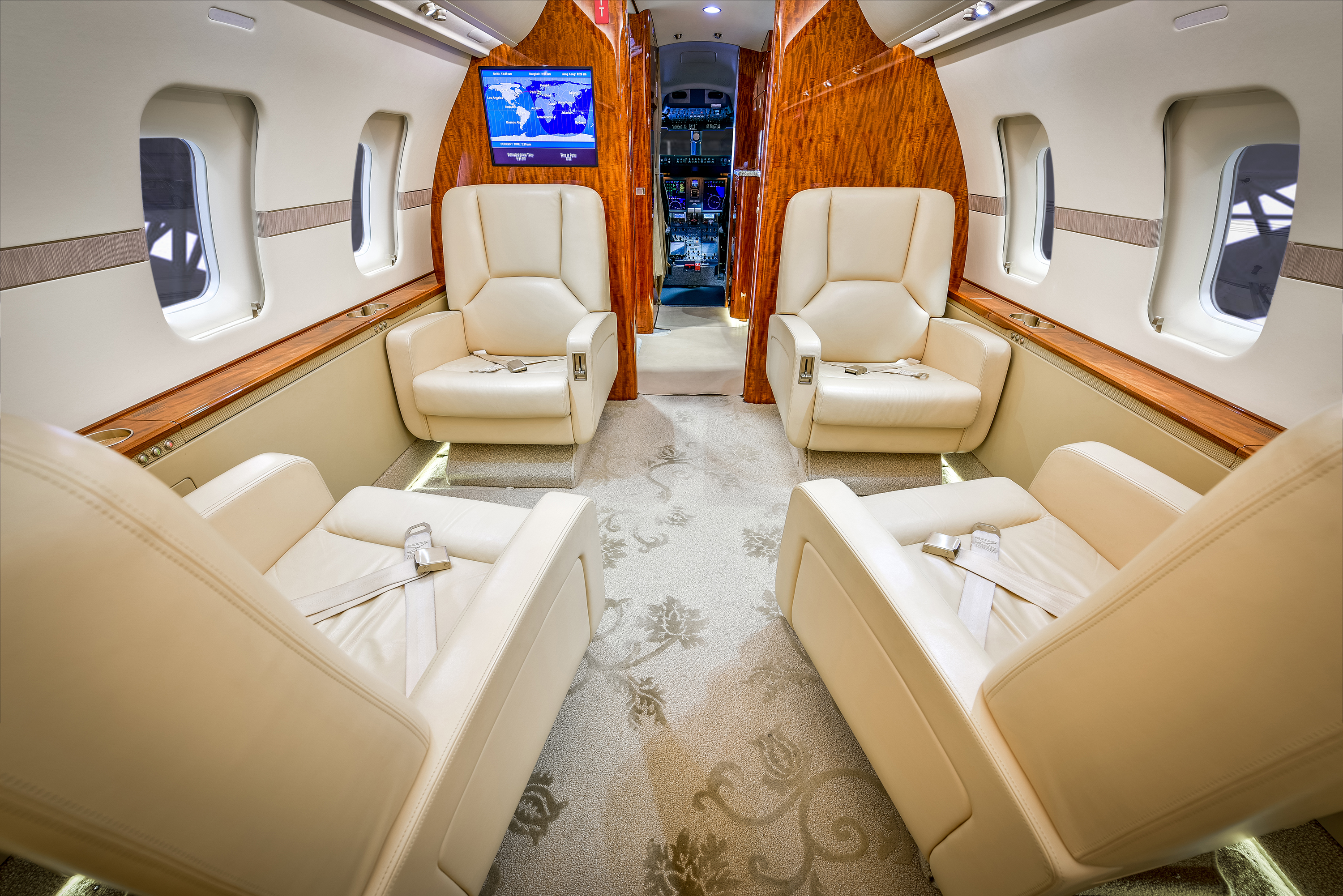 Bombardier Challenger 605 nell'aviazione aziendale